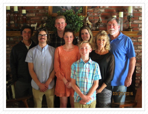 Grandchildren with Mamo and Papa Grandchildren with Mamo and Papa