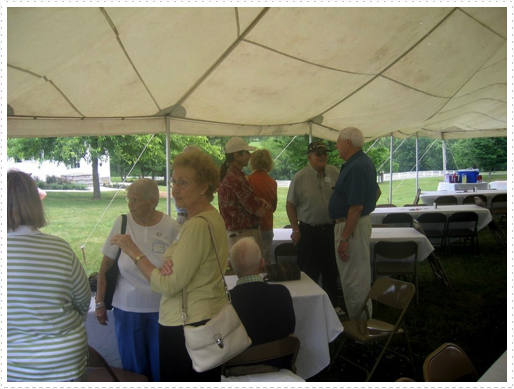 Dawn, Alice, Mary, Bud, Warren, Betz, David, Houston Dawn, Alice, Mary, Bud, Warren, Betz, David, Houston